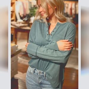 NWT In Loom Small Sage Green Grommet Neckline Pocket Long Sleeve Top
